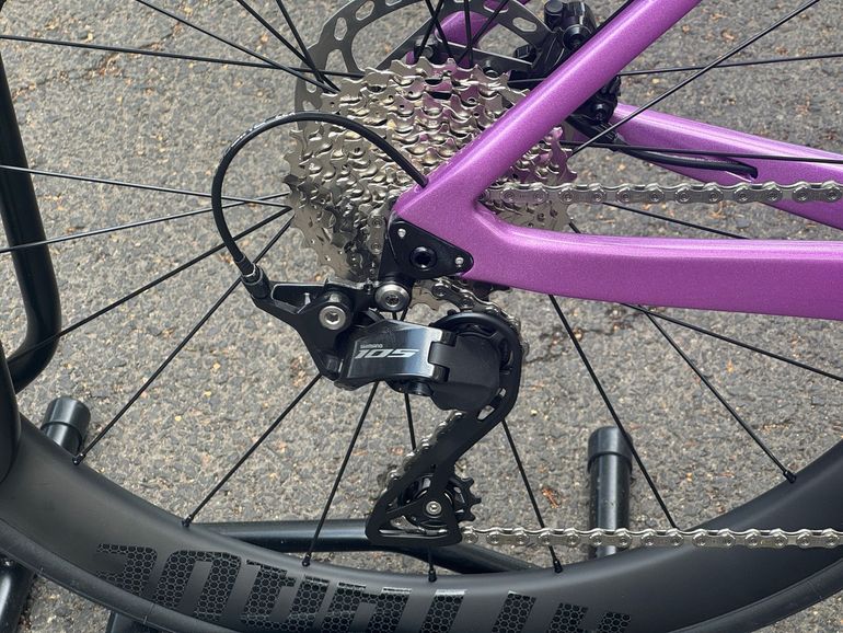 Używany Gusto Custom Shimano 105 2025 Road & Gravel — zdjęcie 6 z 13