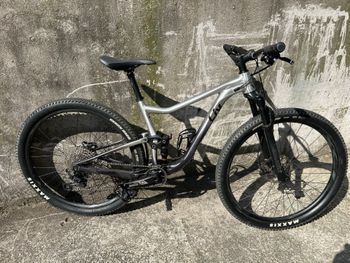 Gebrauchtes Giant Custom Shimano Deore XT 2021 Mountainbike, Hellgrau — Bild 2 von 7