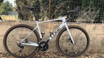Używany CUBE ATTAIN GTC RACE 2023 2023 Road & Gravel