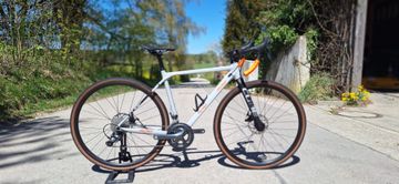 Used CUBE CROSS RACE 2022 2022 Road & Gravel, Light Gray — image 3 of 7