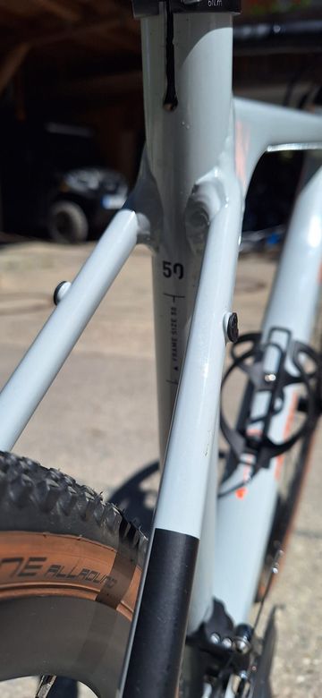 Used CUBE CROSS RACE 2022 2022 Road & Gravel, Light Gray — image 4 of 7