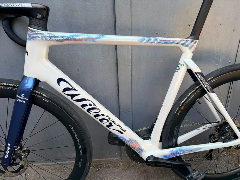 【YT】ELVESvanyar2024年モデルUltegra di212s Wilier Filante SLR SHIMANO ULTEGRA Di2 R8170 2X12S 2024 | buycycle