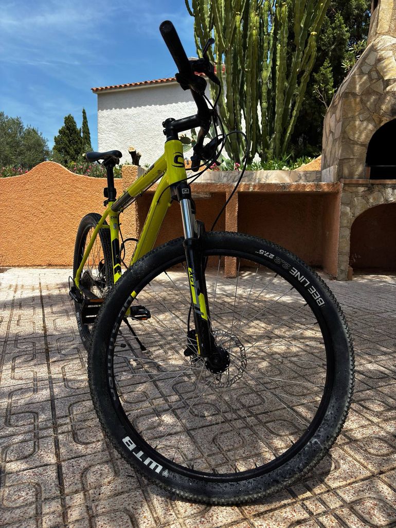 Used Cannondale Trail Shimano Tourney 2016 Mountainbike, Green — image 2 of 4