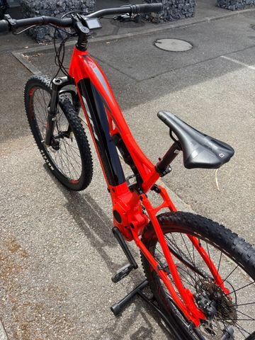 Used BH Atom Shimano Deore 2022 Mountainbike, Red — image 5 of 6