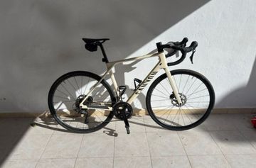 Gebrauchtes Canyon Endurace CF 7 Disc 2024 2024 Road & Gravel, Weiß — Bild 1 von 5