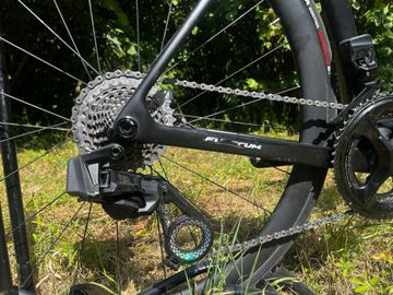 Gebrauchtes Trek Madone SL 5 2027 2027 Road & Gravel, Schwarz — Bild 3 von 5