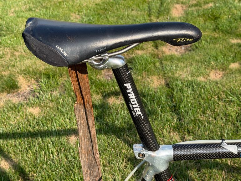 Used Giant Cadex Shimano Ultegra 1990 Road & Gravel, Black — image 10 of 12