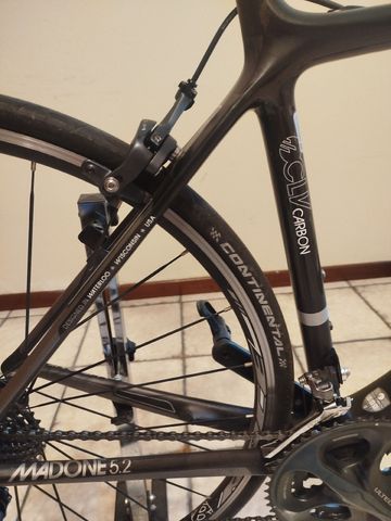 Tweedehands Trek Madone 5.2 H2 Compact 2014 2014 Road & Gravel — afbeelding 4 van 8