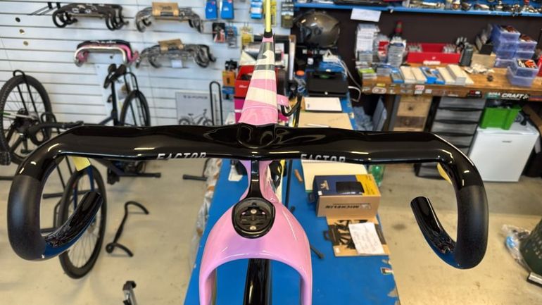 Factor ONE - Frameset Premium 2026 Frameset 2026 Road & Gravel de segunda mano, Blanco — imagen 7 de 7