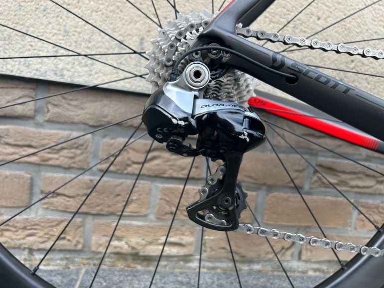 Tweedehands Scott Foil Premium 2017 2017 Road & Gravel — afbeelding 6 van 10