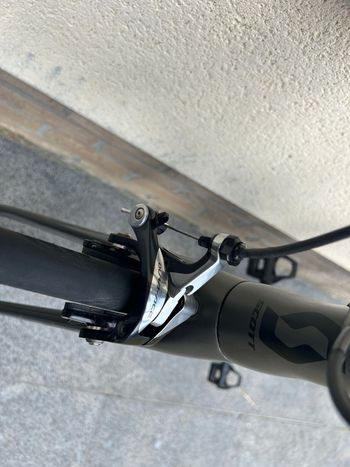 Tweedehands Scott Foil Premium 2017 2017 Road & Gravel — afbeelding 9 van 10