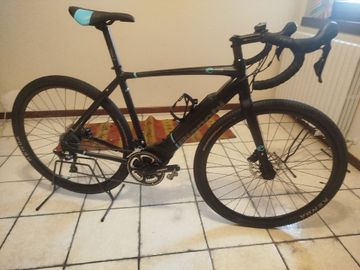 Used Bianchi Custom Shimano Ultegra 2022 Road & Gravel, Black — image 1 of 3