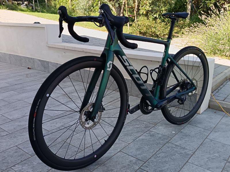 Scott Addict 20 2022 2022 Road & Gravel d'occasion — image 4 sur 6