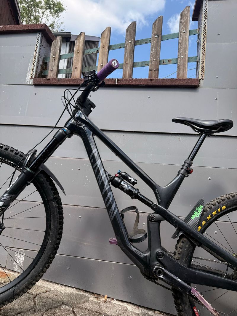 Canyon Spectral 125 CF 8 2023 2023 MTB de segunda mano