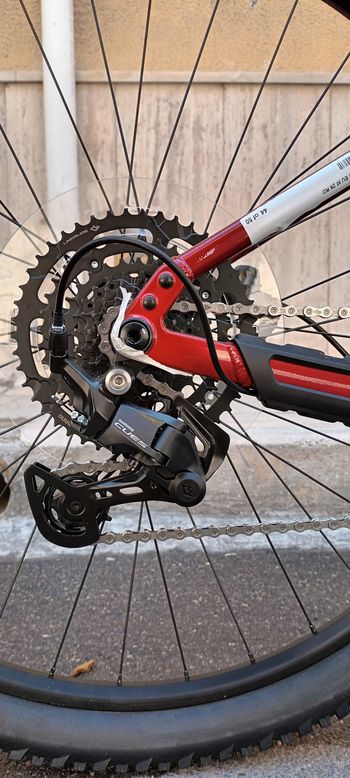 Używany Trek Marlin+ 6 2024 2024 Mountainbike — zdjęcie 3 z 5