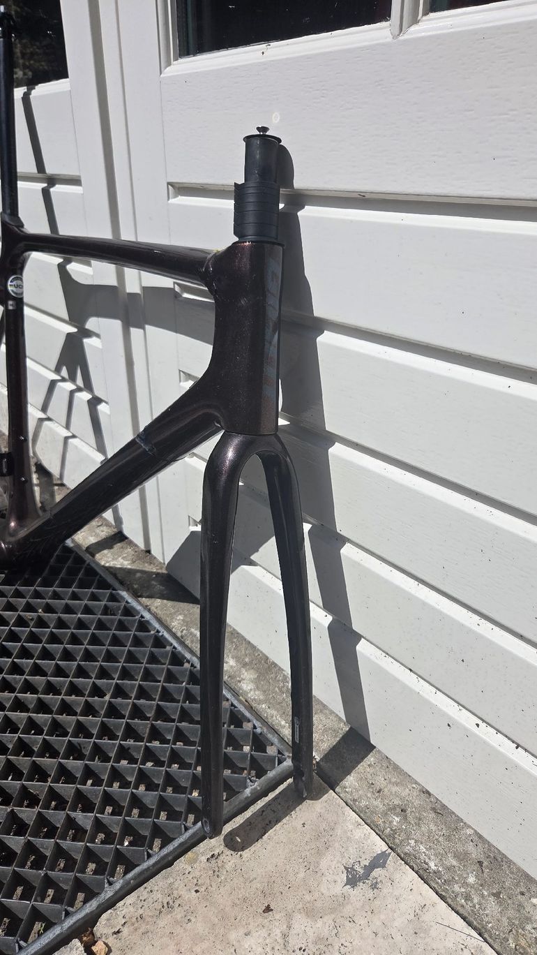 Brugt Giant TCR Advanced Disc 1 Pro Compact 2022 Frameset 2022 Road & Gravel — billede 2 af 6