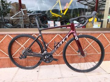 Used Scott Addict 30 2024 2024 Road & Gravel, Purple — image 1 of 3