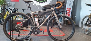 Giant Revolt 1 2025 2025 Road & Gravel de segunda mano