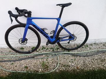 Giant Propel Advanced 2 2024 2024 Road & Gravel d'occasion — image 2 sur 6
