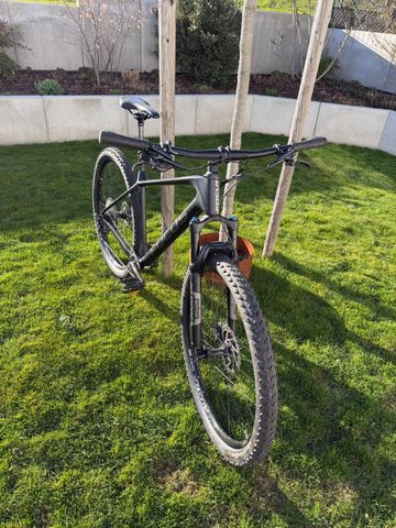 Tweedehands Focus RAVEN 8.7 2020 2020 Mountainbike — afbeelding 3 van 11