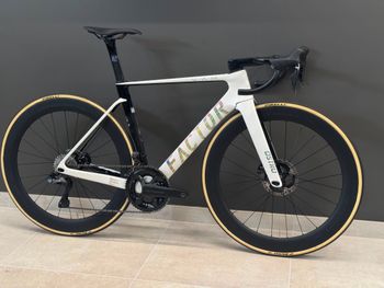 Brugt Factor OSTRO VAM 2.0 2025 Road & Gravel — billede 2 af 5