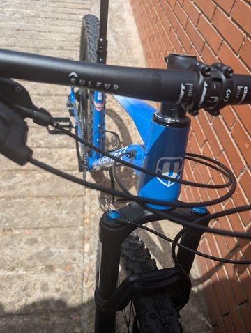 Gebrauchtes Mondraker RR 2024 2024 Mountainbike, Blau — Bild 7 von 8