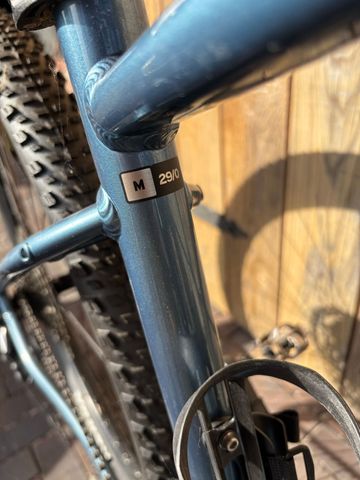 Used Giant Talon 0 2022 2022 Mountainbike, Blue, 27.5, 29 — image 5 of 8
