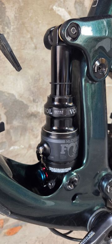 Used Scott Genius 910 2020 2020 Mountainbike, Green, 29 — image 5 of 11