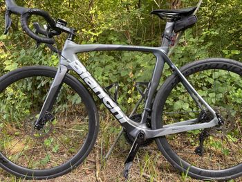 Used Bianchi Oltre Shimano 105 Di2 2023 Road & Gravel