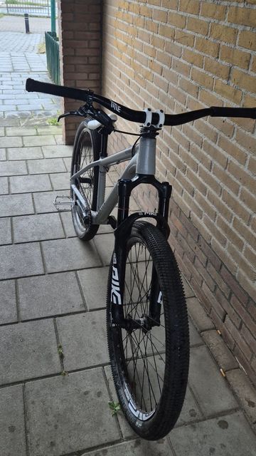 Canyon Stitched 360 Pro 2020 2020 Mountainbike d'occasion — image 2 sur 3
