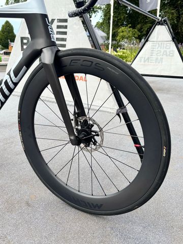 Brugt BMC Teammachine R 01 LTD 2024 2024 Road & Gravel — billede 7 af 9