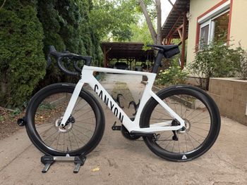 Canyon Aeroad CF SLX 8 Di2 2026 2026 Road & Gravel usato