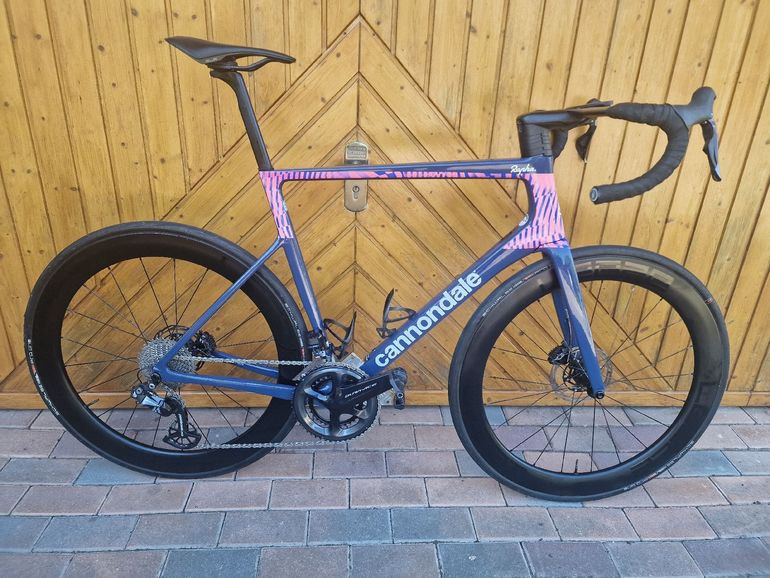 Brugt Cannondale supersix Custom Shimano Dura Ace Di2 2022 Road & Gravel — billede 2 af 6