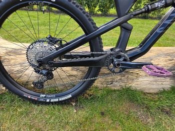Brugt Canyon Spectral CF 7 2024 2024 Mountainbike — billede 18 af 30