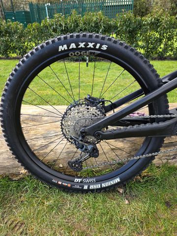 Tweedehands Canyon Spectral CF 7 2024 2024 Mountainbike — afbeelding 16 van 30