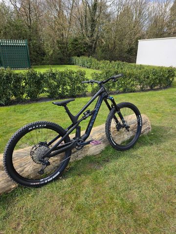 Tweedehands Canyon Spectral CF 7 2024 2024 Mountainbike — afbeelding 30 van 30