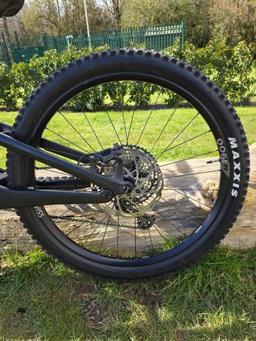 Tweedehands Canyon Spectral CF 7 2024 2024 Mountainbike — afbeelding 26 van 30