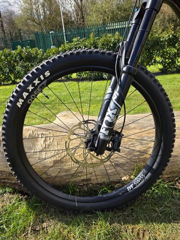 Tweedehands Canyon Spectral CF 7 2024 2024 Mountainbike — afbeelding 25 van 30