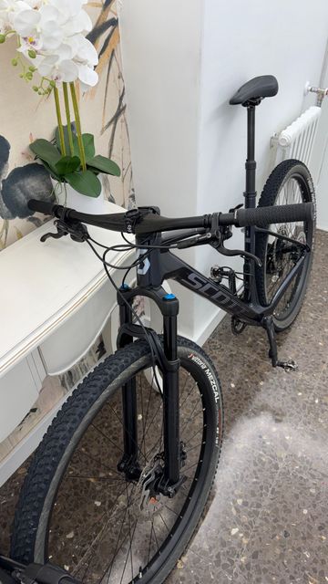 Used Scott Scale Shimano Deore XT 2024 Mountainbike, Blue — image 1 of 4