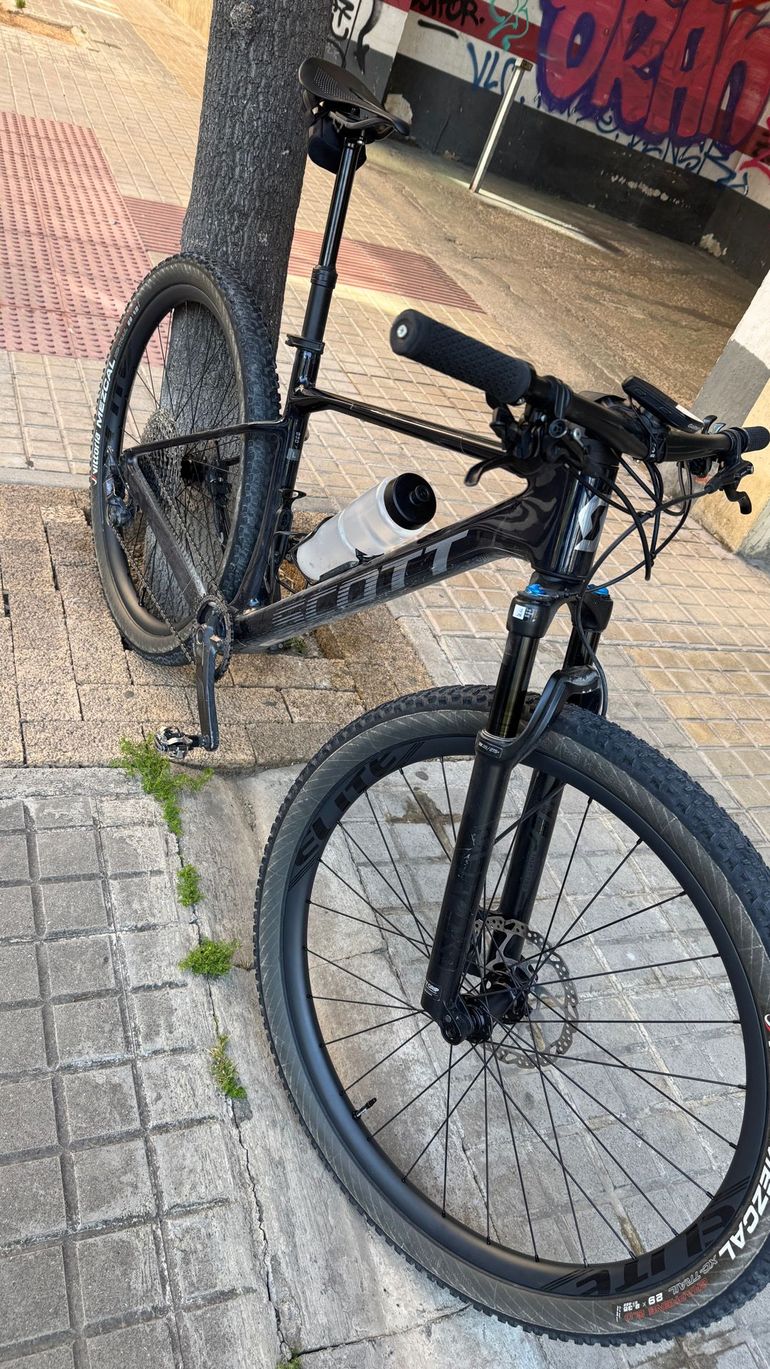Brugt Scott Scale Shimano Deore XT 2024 Mountainbike — billede 2 af 4