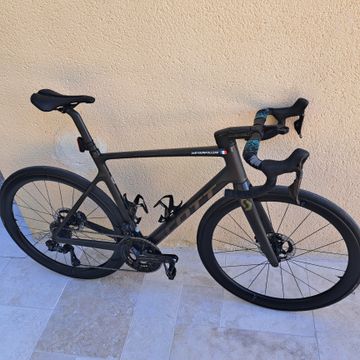 Used Scott Addict Shimano Dura Ace Di2 2022 Road & Gravel, Black — image 3 of 5