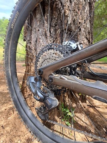 Used Specialized Enduro Comp 2025 2025 Mountainbike, Light Gray — image 6 of 6