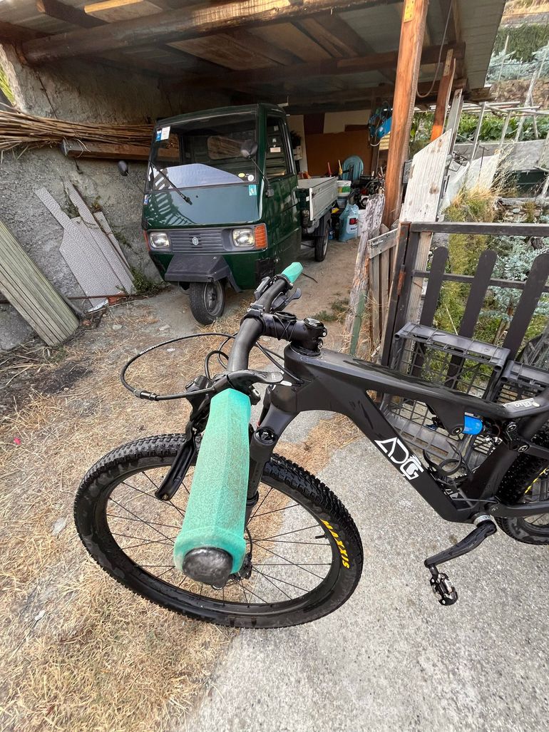 Trinx Custom Shimano Deore XT 2023 Mountainbike de segunda mano, Negro — imagen 8 de 25
