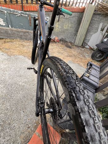Trinx Custom Shimano Deore XT 2023 Mountainbike de segunda mano, Negro — imagen 15 de 25