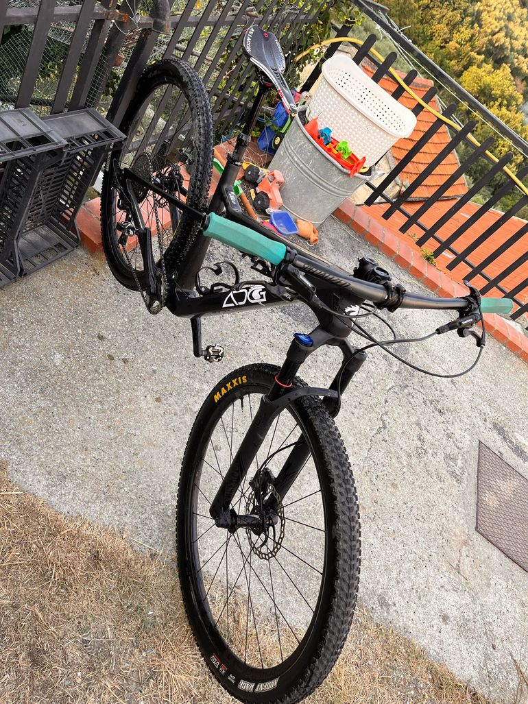 Trinx Custom Shimano Deore XT 2023 Mountainbike de segunda mano, Negro — imagen 24 de 25