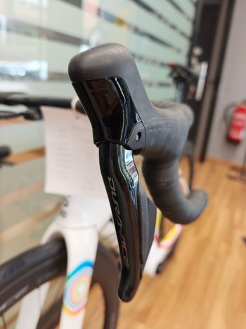 Używany Factor Ostro Shimano Dura Ace Di2 2026 Road & Gravel — zdjęcie 20 z 23