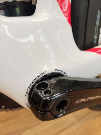 Używany Factor Ostro Shimano Dura Ace Di2 2026 Road & Gravel — zdjęcie 17 z 23