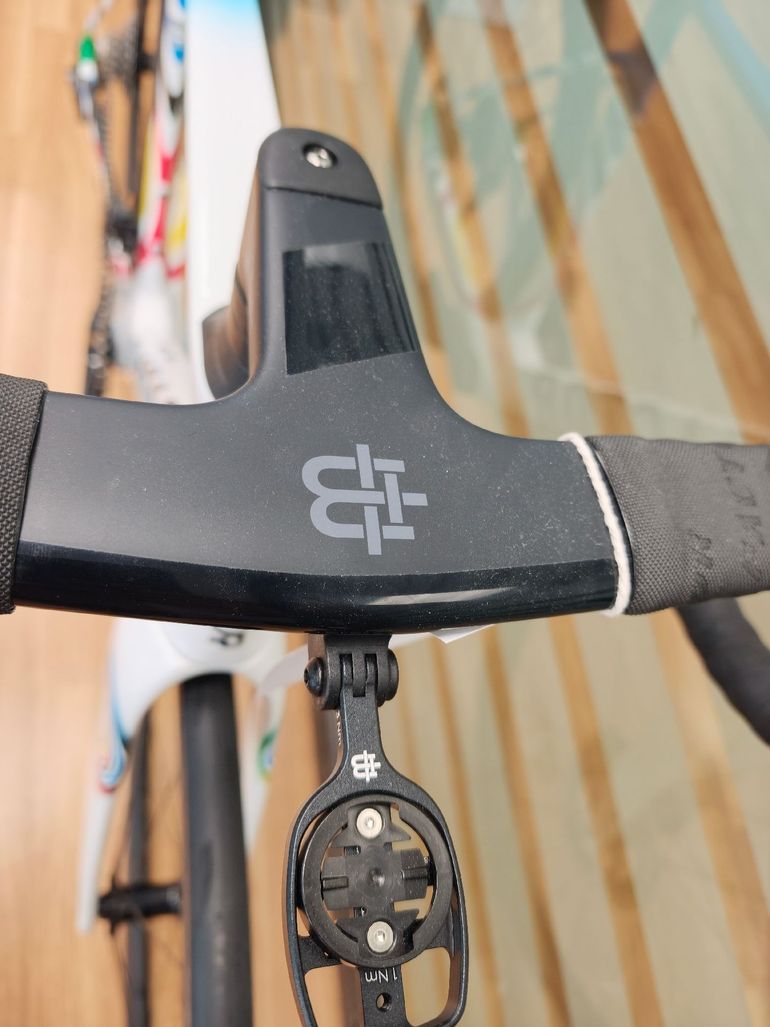 Używany Factor Ostro Shimano Dura Ace Di2 2026 Road & Gravel — zdjęcie 8 z 23