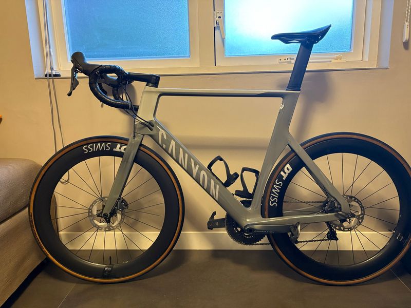 Used Canyon Aeroad CF SL 8 2023 2023 Road & Gravel, Light Gray — image 1 of 6
