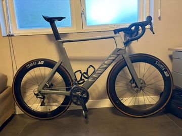 Used Canyon Aeroad CF SL 8 2023 2023 Road & Gravel, Light Gray — image 2 of 6
